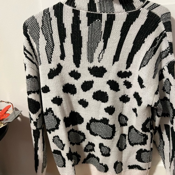 Shein Long sleeve Knit Turtleneck - Picture 2 of 3